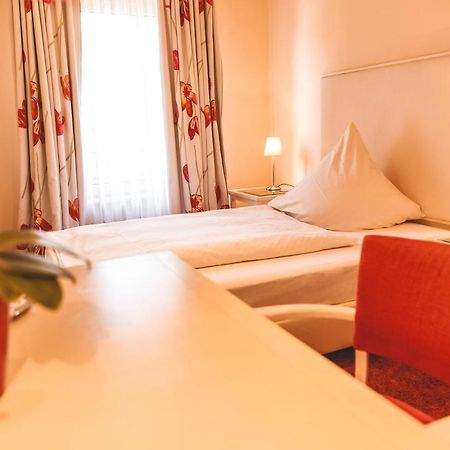 Hotel Loewen Eggenstein-Leopoldshafen Luaran gambar