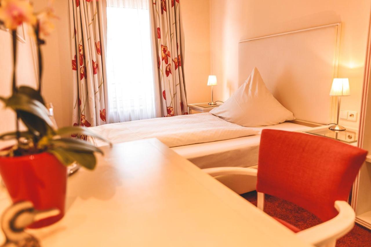 Hotel Loewen Eggenstein-Leopoldshafen Luaran gambar